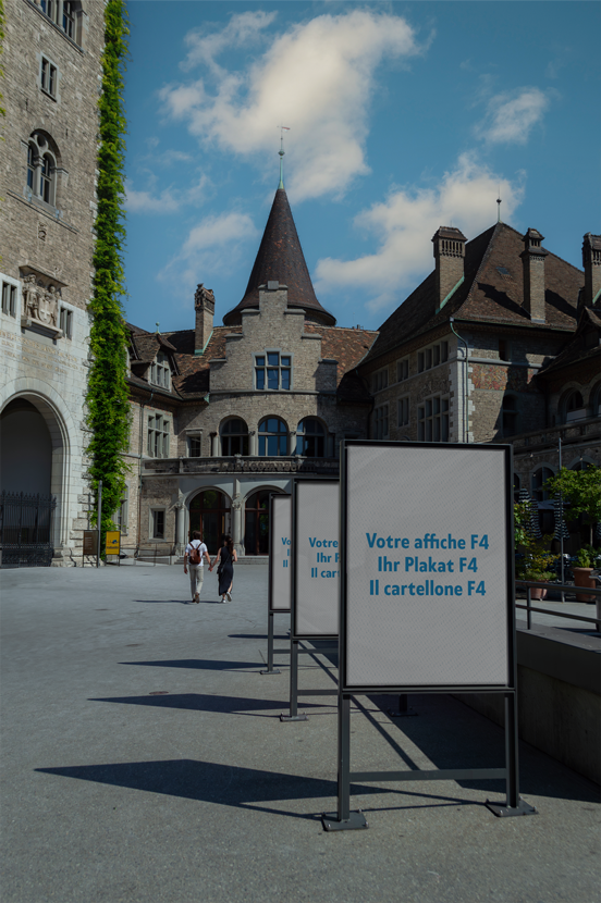 Mockup affiche F4 devant le Landesmuseum à Zurich