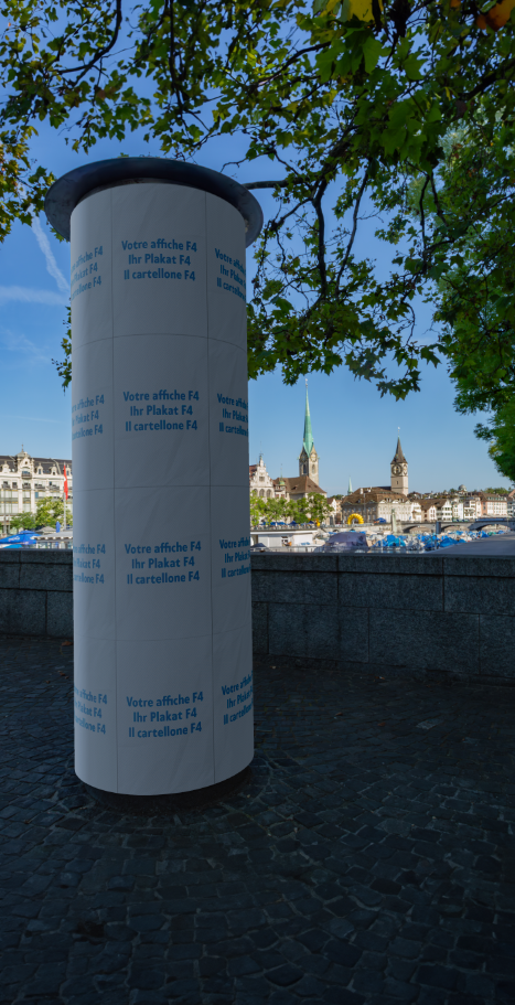 Mockup Colonne Morris avec affiches F4 dans la vieille ville de Zurich